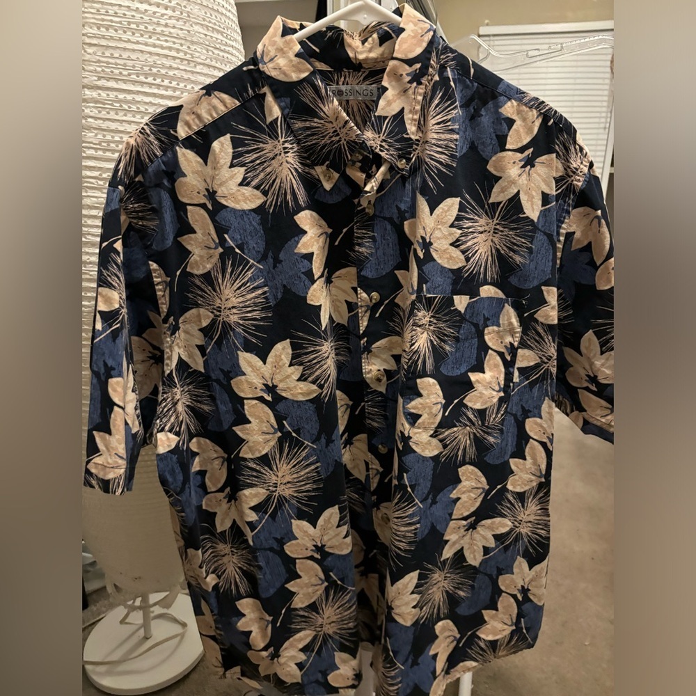 Crossings Men’s Floral Casual Button-down Shortsleeve Shirt Blue/beige Collared